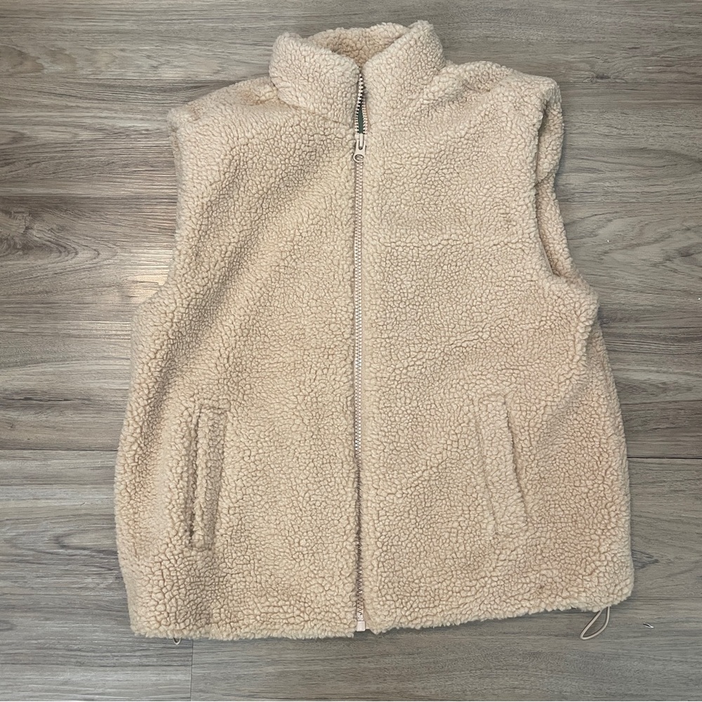 H&M Divided Fleece Vest Size Small NWT - Picture 2 of 8